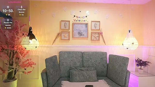 LoonaNyx online show from October 25, 2025, 11:40 am