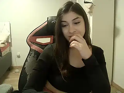 Becca B online show from November 1, 2025, 11:18 pm