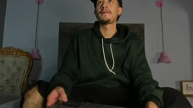 DimitriDeluxe online show from October 31, 2025, 12:28 pm