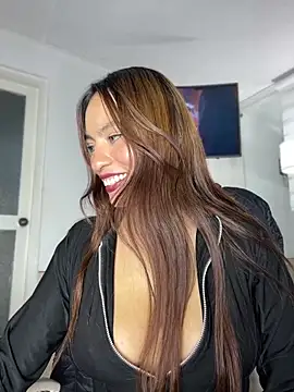 Snapshot of Adarha_Ramirez chatting on May 16, 2026, 6:21 am Adarha Ramirez online show from May 16, 2026, 6:21 am