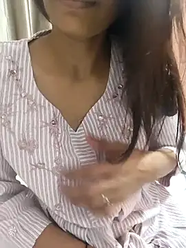 Shalu G online show from January 13, 2026, 1:05 pm