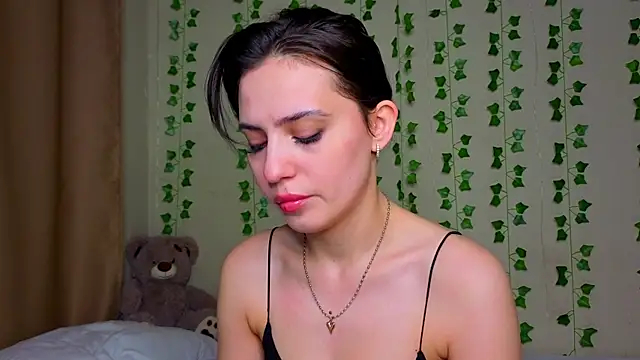 Snapshot of Forever_Smiler chatting on August 8, 2026, 9:06 pm Forever Smiler online show from August 8, 2026, 9:06 pm