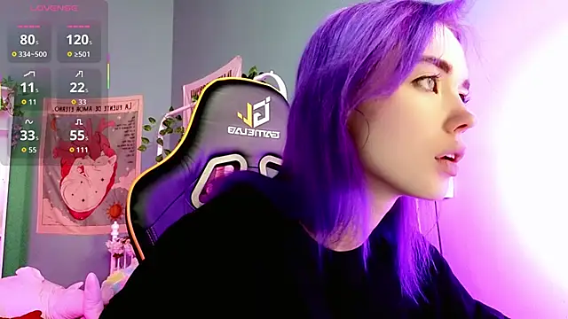 Kiara Dream online show from November 12, 2025, 8:52 pm