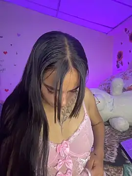 Snapshot of MiaRousexxx_ chatting on November 13, 2025, 12:42 am MiaRousexxx online show from November 13, 2025, 12:42 am