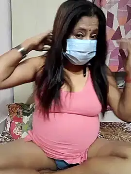 mature mimi online show from December 20, 2025, 6:15 pm