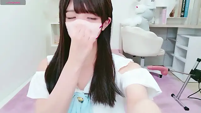 Snapshot of Reina_Fcup chatting on June 5, 2026, 12:11 pm Reina Fcup online show from June 5, 2026, 12:11 pm