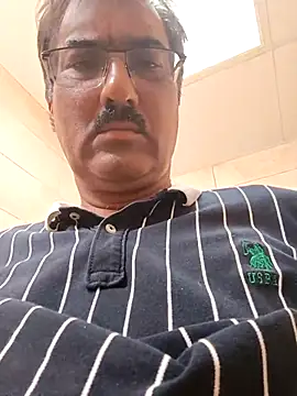 moonflower25 online show from September 22, 2025, 8:27 am