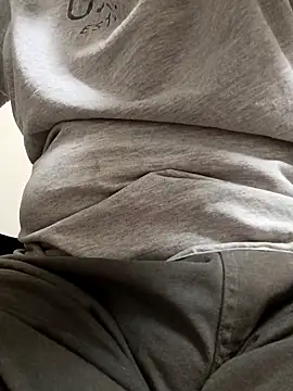 moonflower25 online show from September 24, 2025, 3:59 pm