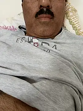 moonflower25 online show from September 26, 2025, 8:24 pm