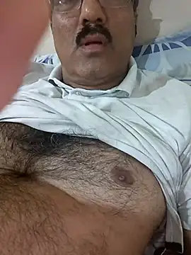 moonflower25 online show from October 31, 2025, 11:11 am