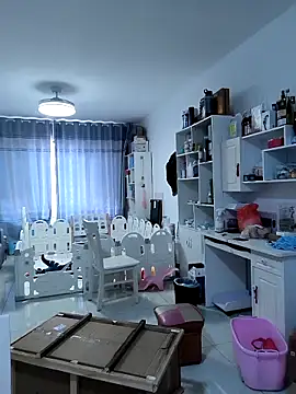 huanhuanaaaaa online show from April 13, 2026, 1:00 am