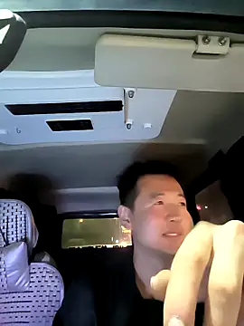 huanhuanaaaaa online show from April 18, 2026, 12:20 pm