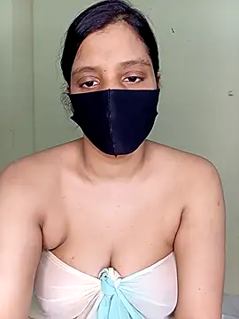 Rose-luckey online show from November 1, 2025, 6:10 pm