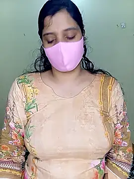 Rose-luckey online show from January 8, 2026, 10:06 am