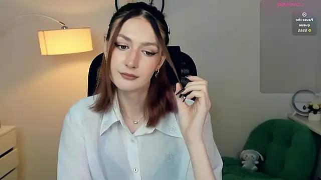 EasterBlink online show from November 15, 2025, 11:40 am