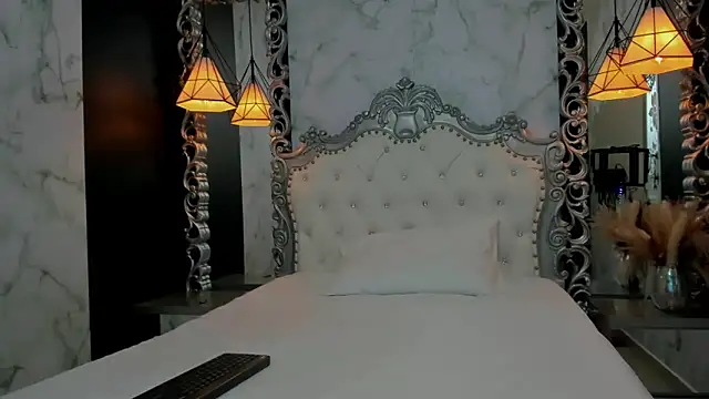 naughty milf4u  online show from October 2, 2025, 9:00 pm