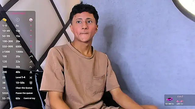  Leohot  online show from September 24, 2025, 3:32 am