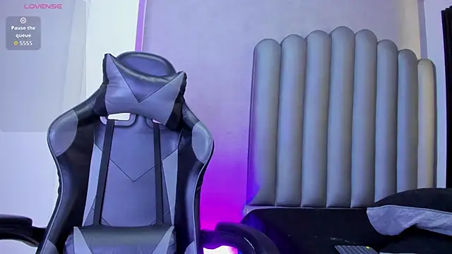  Leohot  online show from January 13, 2026, 3:01 am