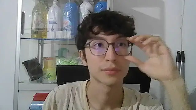 Snapshot of Kevintdx chatting on September 18, 2025, 2:57 am Kevintdx online show from September 18, 2025, 2:57 am