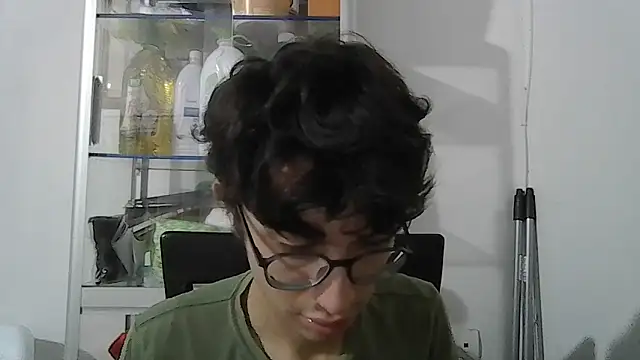 Snapshot of Kevintdx chatting on September 24, 2025, 3:21 am Kevintdx online show from September 24, 2025, 3:21 am