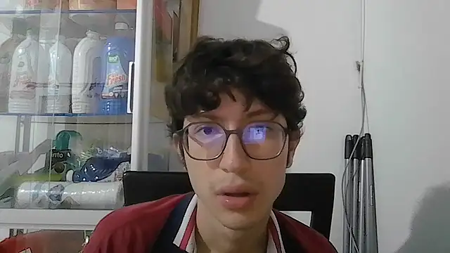 Snapshot of Kevintdx chatting on October 8, 2025, 3:04 am Kevintdx online show from October 8, 2025, 3:04 am