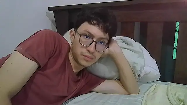 Snapshot of Kevintdx chatting on November 7, 2025, 9:26 pm Kevintdx online show from November 7, 2025, 9:26 pm