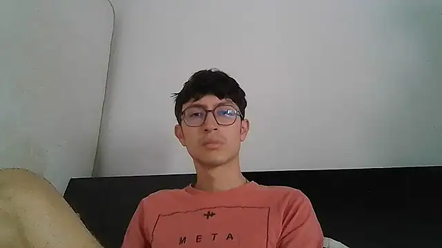 Snapshot of Kevintdx chatting on November 15, 2025, 9:11 pm Kevintdx online show from November 15, 2025, 9:11 pm