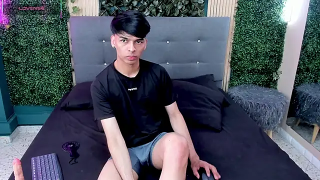 OnlyJos online show from September 15, 2025, 8:09 pm