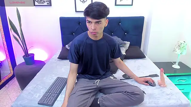 OnlyJos online show from October 16, 2025, 8:10 pm