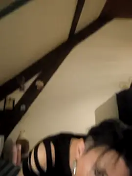 Sosso19squirt online show from April 19, 2026, 11:29 pm