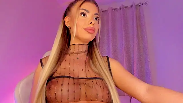 SerraVondeee online show from September 26, 2025, 7:29 pm