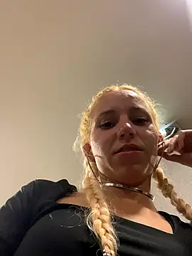 Bruna551 online show from October 18, 2025, 2:58 am