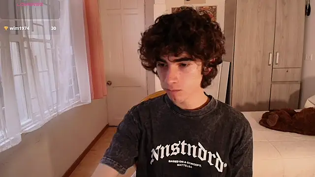 Nude Boy18 online show from November 10, 2025, 10:09 pm