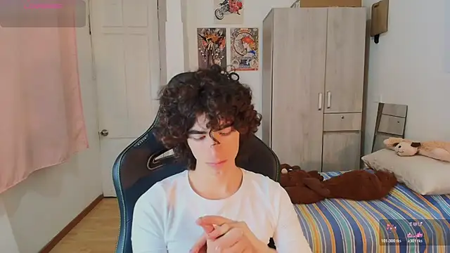 Nude Boy18 online show from March 11, 2026, 1:00 am