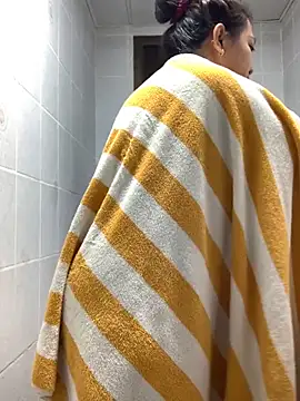 Jake Chris online show from November 6, 2025, 5:47 pm