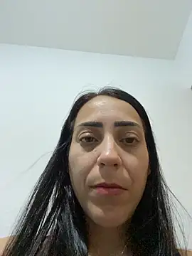 lucioliveira online show from July 10, 2026, 3:03 pm