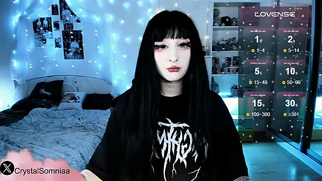 Crystal somnia online show from December 20, 2025, 7:43 pm