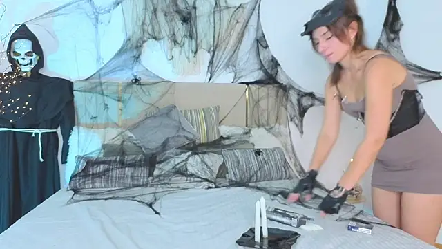 Little mia   online show from October 24, 2025, 10:06 pm