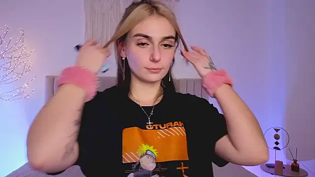 Little mia   online show from March 15, 2026, 11:22 pm