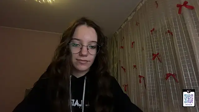 Snapshot of Vietero chatting on May 24, 2026, 8:14 pm Vietero online show from May 24, 2026, 8:14 pm