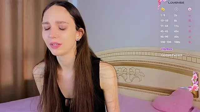 SoftieDream online show from September 9, 2025, 6:46 am