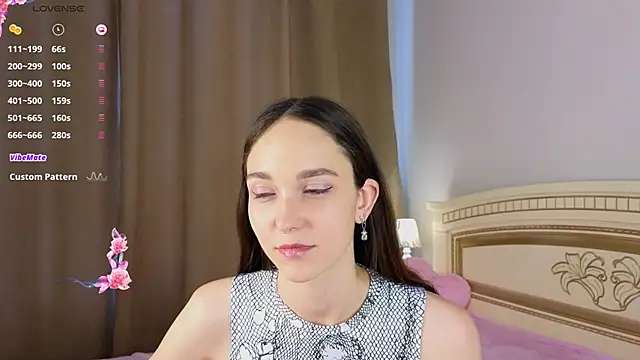 SoftieDream online show from September 12, 2025, 8:14 am