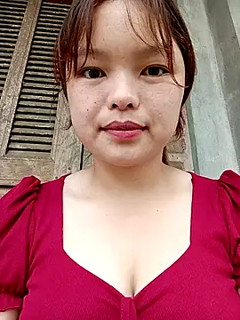 XoiXoi232 online show from September 17, 2025, 3:19 am