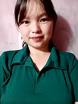 XoiXoi232 online show from October 5, 2025, 12:36 pm