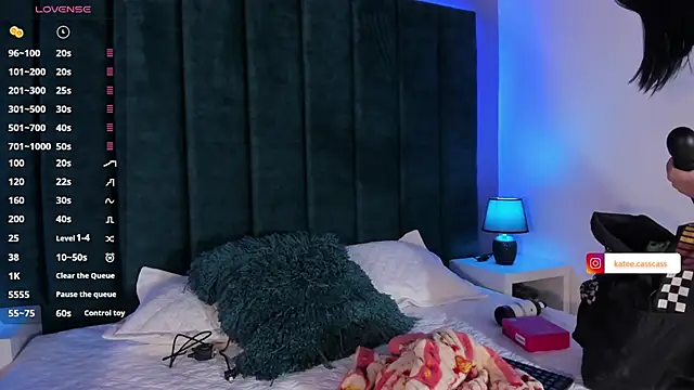 kate cass online show from September 26, 2025, 11:36 am