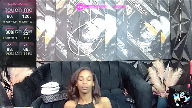 Snapshot of Lilmisbaddyxxx chatting on November 5, 2025, 4:51 pm Lilmisbaddyxxx online show from November 5, 2025, 4:51 pm