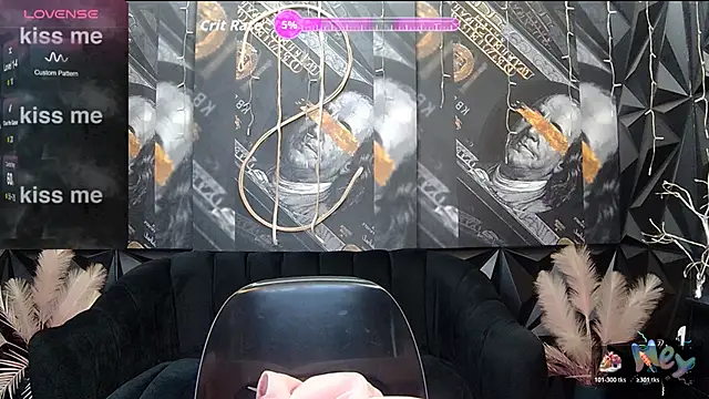 Snapshot of Lilmisbaddyxxx chatting on November 9, 2025, 7:56 pm Lilmisbaddyxxx online show from November 9, 2025, 7:56 pm