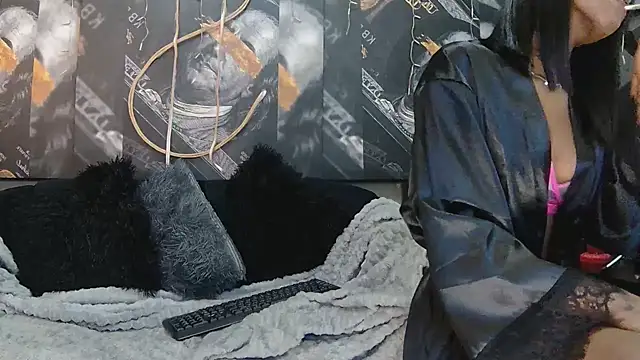 Lilmisbaddyxxx online show from April 20, 2026, 7:15 pm