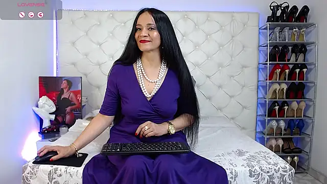 yury m2  online show from October 17, 2025, 3:20 am