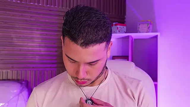 Axel grey  online show from December 3, 2025, 12:25 pm